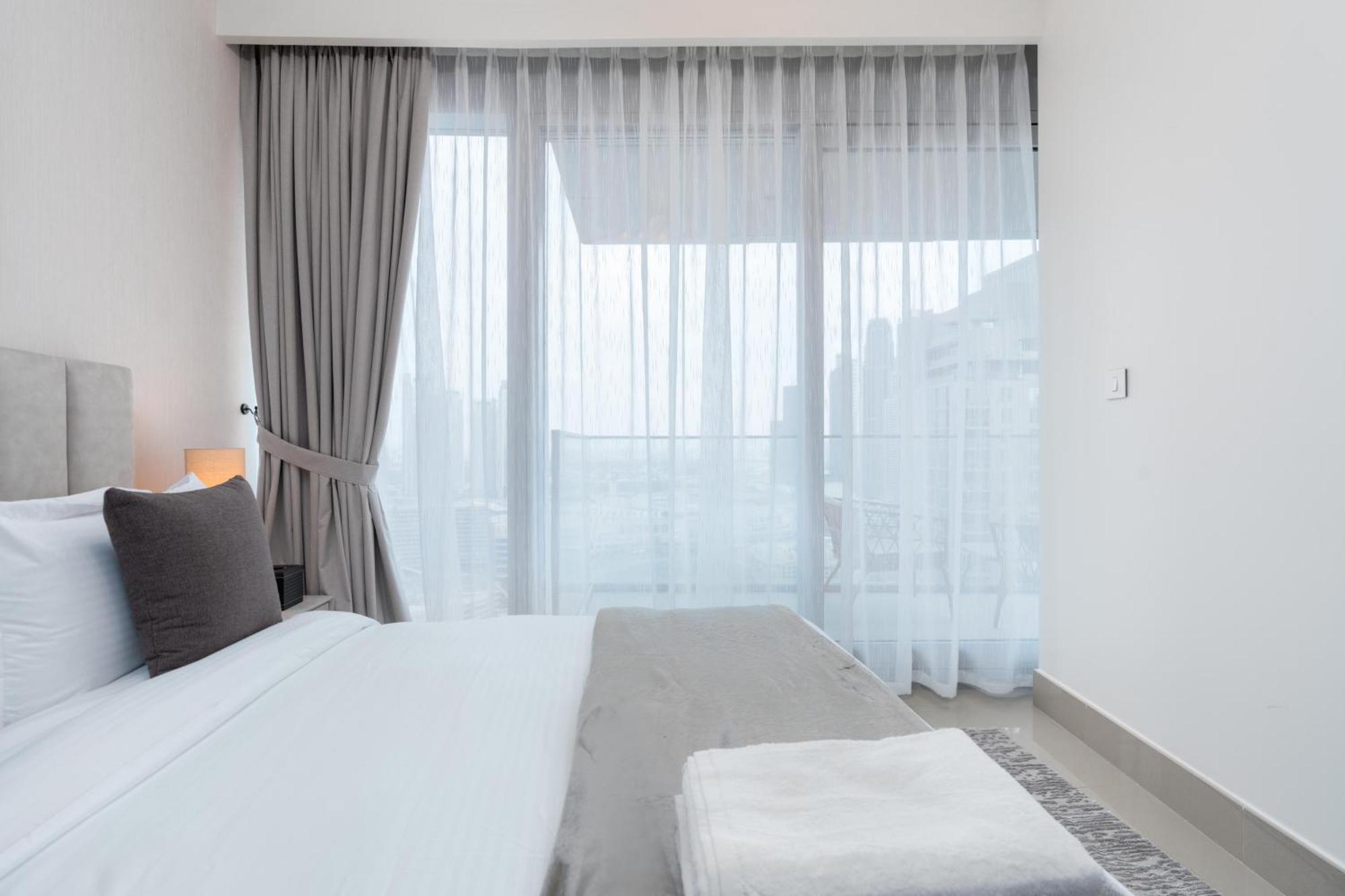Whitesage - Opera Grand Elegance 3br With Burj Khalifa Views * Dubai